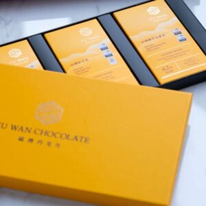 Fu Wan Gift Box, 3 Dark Chocolate Bars w/ Tea Infusions (62% Tie-Guan-Yin Tea, 62% Red Jade Tea, 62% Aged Oolong Tea), 1ea - Image 2